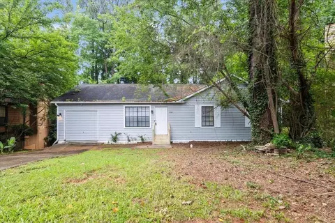 966 Lake Drive Ter, Stone Mountain, GA 30088