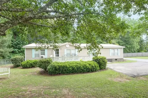 302 Hurst Mill Rd N, Bremen, GA 30110