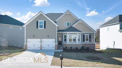 1230 Hawthorne Cir, Madison, GA 30650