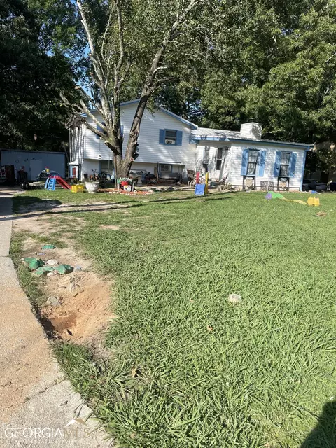 76 Village Way SE, Lawrenceville, GA 30046