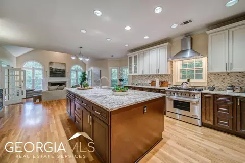 4361 Ridgegate Dr, Peachtree Corners, GA 30097 photo 13