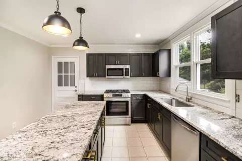 8 Woodlawn Ave, Hampton, GA 30228 photo 10