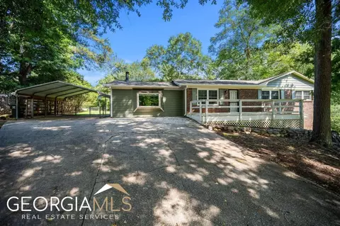 29 Hunters Cv, Powder Springs, GA 30127