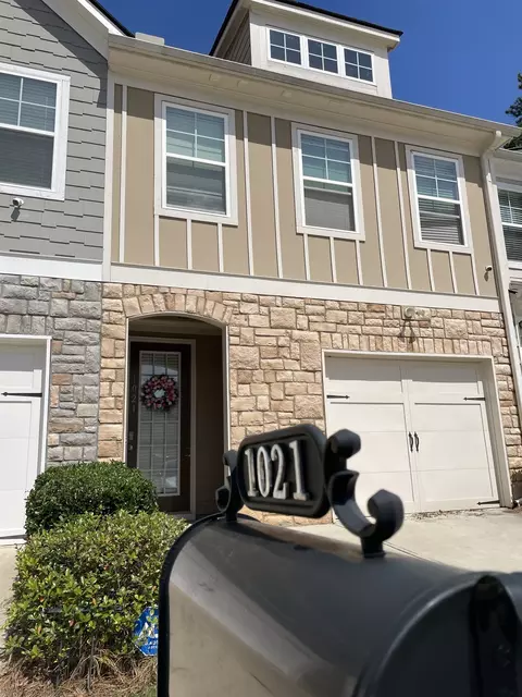 1021 Belfry Ter, Fairburn, GA 30213
