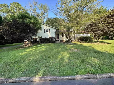 2782 Timber Valley Dr, Douglasville, GA 30135