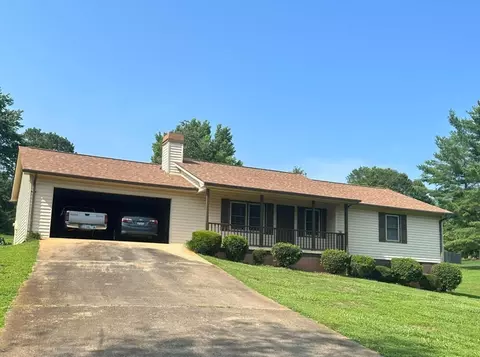 4818 Squirrel Creek Dr, Gainesville, GA 30506