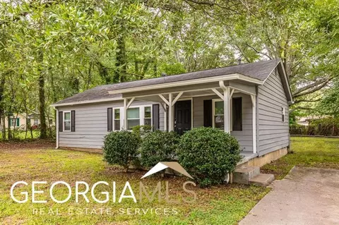5188 Warner St, Forest Park, GA 30297