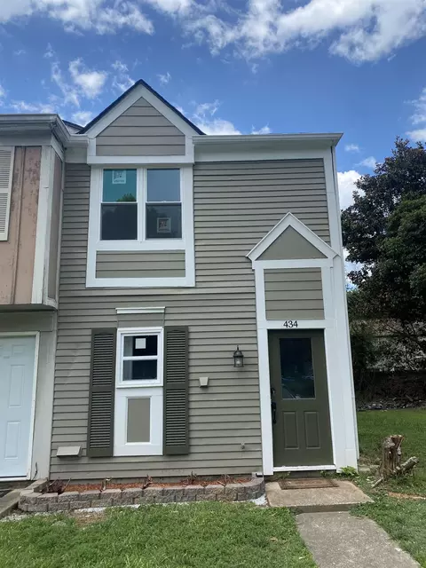 434 Prince Of Wales, Stone Mountain, GA 30083