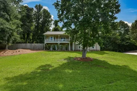 302 Scarlett Ln, Woodstock, GA 30188