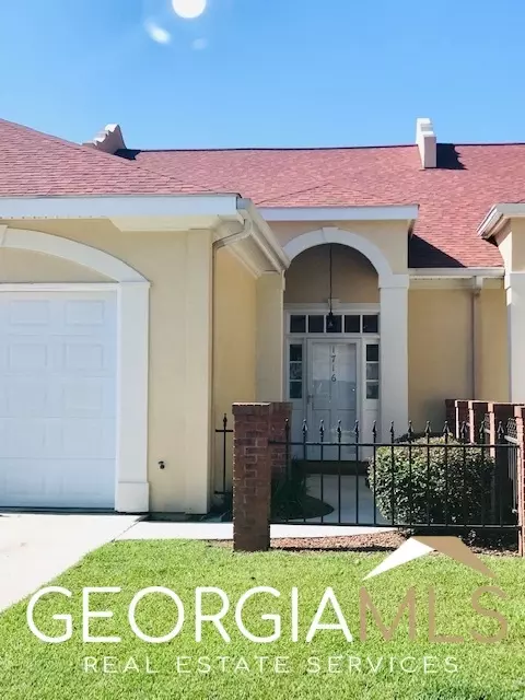 1716 Garden Villa Dr, Moultrie, GA 31768
