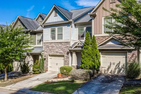1065 N Village Dr, Decatur, GA 30032
