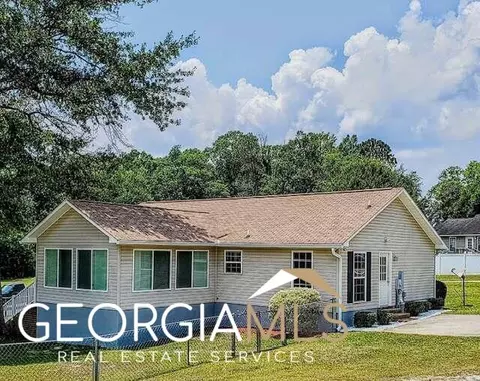 353 Skyline Blvd, Lyons, GA 30436 photo 2