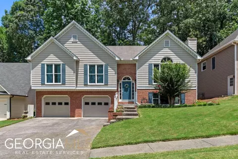 414 Middle Valley Ln, Woodstock, GA 30189