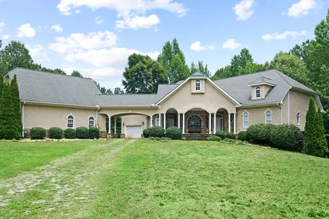 20 Clydesdale Ct, Newnan, GA 30263