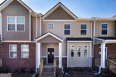 804 Elgin Trl, Lawrenceville, GA 30045