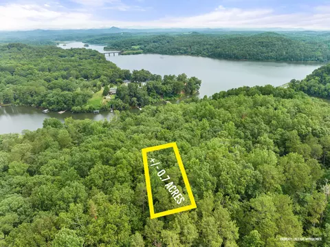 76 Cherokee Rd, Toccoa, GA 30577 photo 2