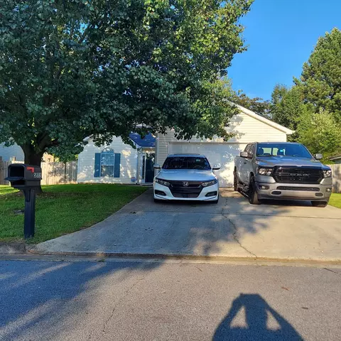 5888 Eagles Crossing Ln, Riverdale, GA 30274