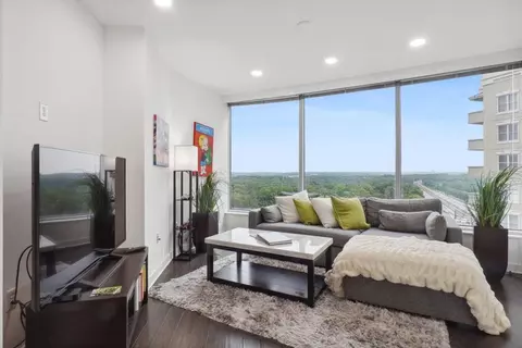 3338 Peachtree Rd NE #1704, Atlanta, GA 30326