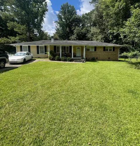 4049 Laynewood Cir, Tucker, GA 30084