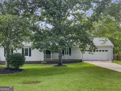 14 Sweetbriar Rd, Newnan, GA 30263