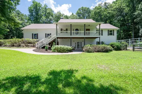 143 Waters Lake Ln, Woodstock, GA 30188