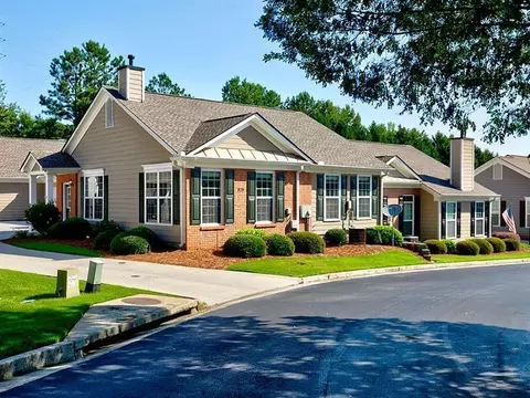 978 Camry Cir, Dallas, GA 30157