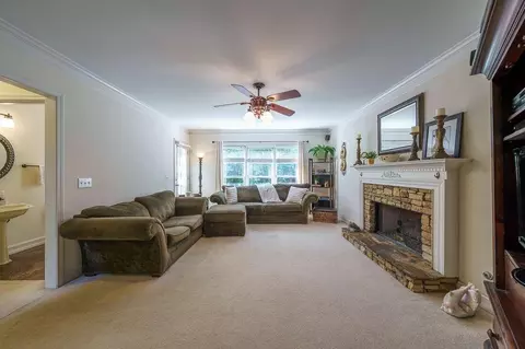 2070 Peachbluff Dr, Duluth, GA 30097 photo 7