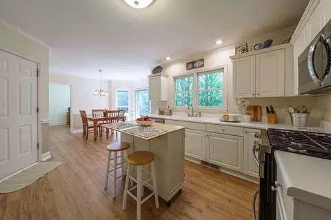 2070 Peachbluff Dr, Duluth, GA 30097 photo 10