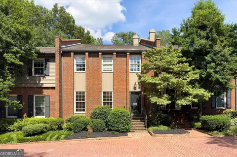 5289 Glenridge Dr, Atlanta, GA 30342