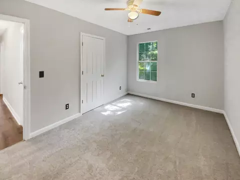6762 Hiddenlake Dr, Rex, GA 30273 photo 9