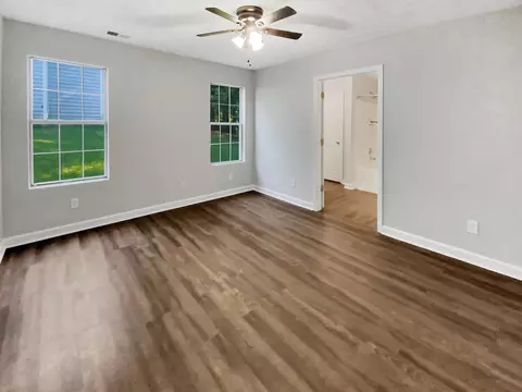 6762 Hiddenlake Dr, Rex, GA 30273 photo 5