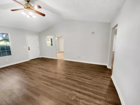 6762 Hiddenlake Dr, Rex, GA 30273 photo 6
