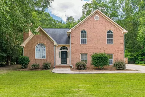 2061 Oakcreek Dr, Lithia Springs, GA 30122