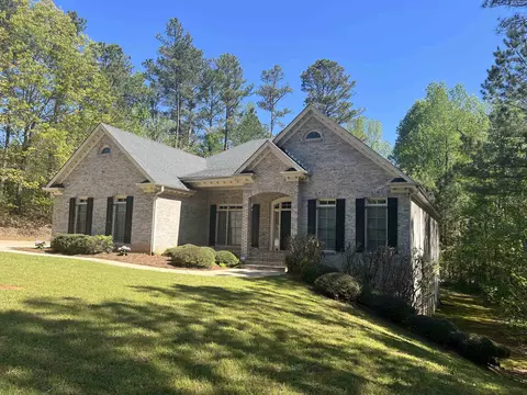 8744 Camron Dr, Winston, GA 30187
