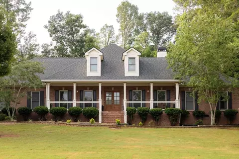 304 Quail Run, Hoschton, GA 30548