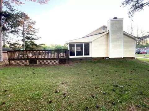 1111 Pine Meadows Dr, Morrow, GA 30260 photo 2