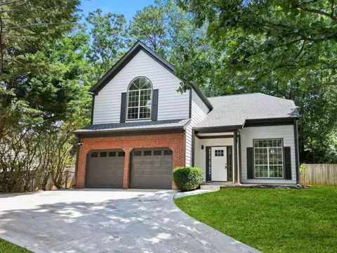 1981 Stone Forest Dr, Lawrenceville, GA 30043