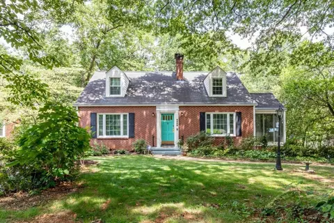 2546 Batavia St, East Point, GA 30344