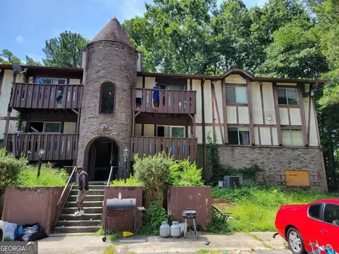 1520 Camelot Dr, Atlanta, GA 30349