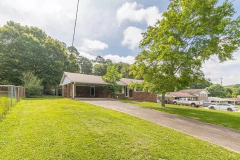6084 Evans Dr, Rex, GA 30273 photo 4