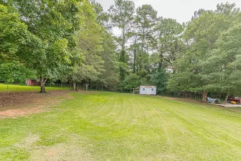 6084 Evans Dr, Rex, GA 30273 photo 11