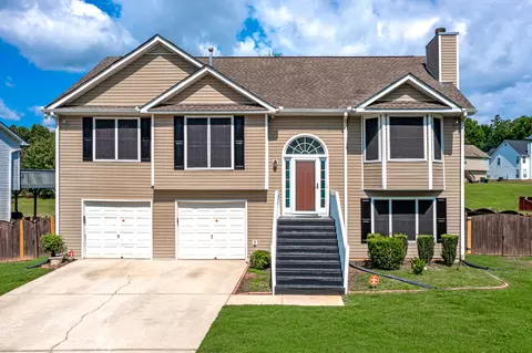10730 Barberry Dr, Hampton, GA 30228