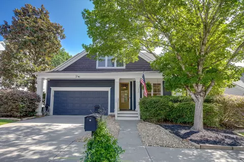 102 Market Ln, Canton, GA 30115