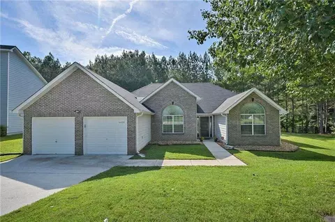 6858 Fireside Ln, College Park, GA 30349