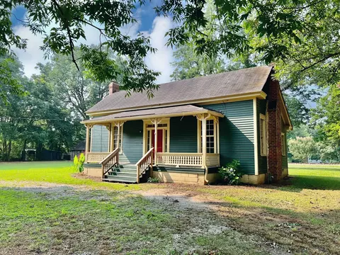 151 E Main St, Rutledge, GA 30663 photo 2