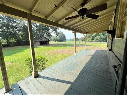 151 E Main St, Rutledge, GA 30663 photo 8