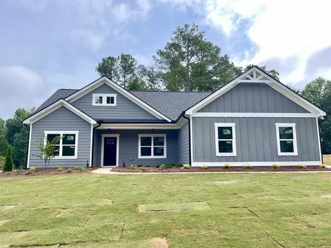 6456 Paradise Point Rd, Flowery Branch, GA 30542