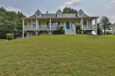299 Hickory Lake Dr, Acworth, GA 30101
