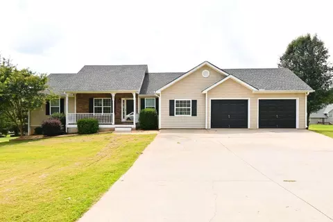 151 Peachtree Ln SE, Calhoun, GA 30701