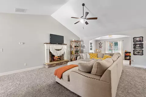 372 Thoroughbred Trl, Monroe, GA 30655 photo 7